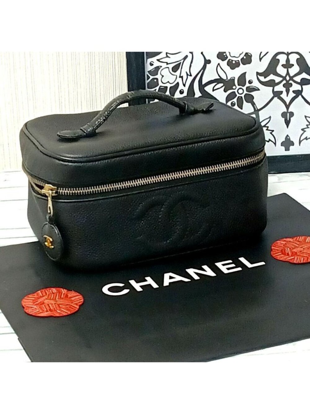 Chanel Vanity Pouch Caviar Leather Black CC Logo Gold